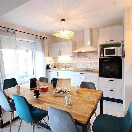 Holiday home Maison Renovee Au Coeur Du Cantal Avec Randonnees, Baignade Et Peche A Proximite - Fr-1-742-532 Leynhac